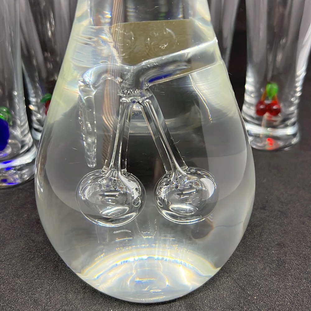 Vintage Rare Decanter and Fruit Detail Shot Glasses Set - Picture 9 of 10
